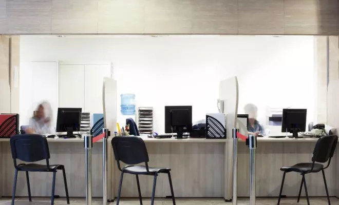 Création de banque d'accueil, Ajaccio, Menuiserie Valenti Frères